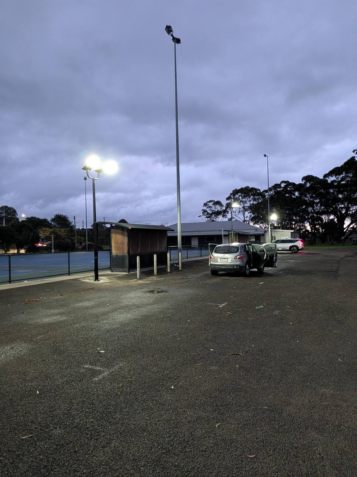 Plusrite solar area lights lighting the Wonthaggi Recreation Reserve car park at dusk